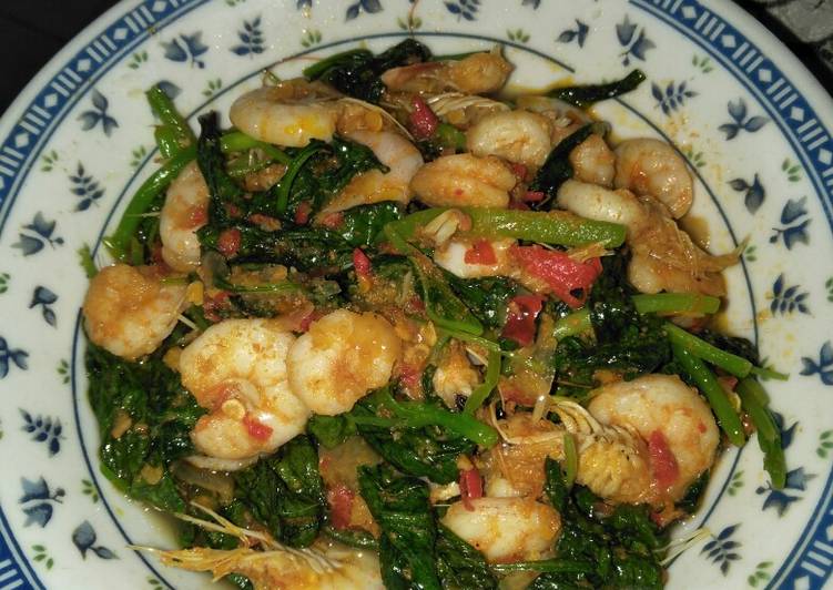 Resep Tumis Bayam campur Udang Lezat