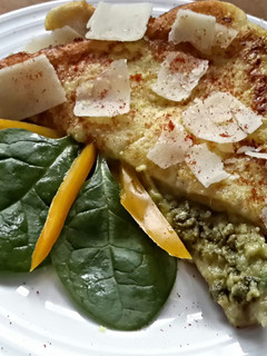 A picture of Sig's Avocado and Cheese Treat.