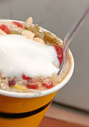 A picture of Fruit Custard 🍮.
