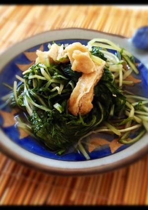 A picture of Simmered Mizuna and Aburaage in Sauce.