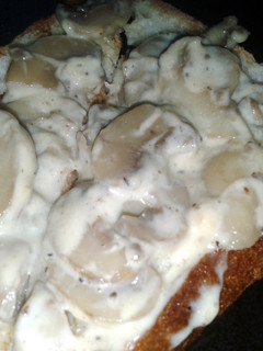 A picture of mushroom toast.
