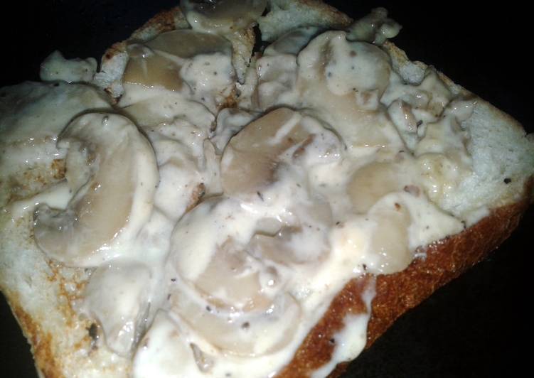 mushroom toast