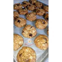 รูปของ Oatmeal Raisin Cookies