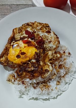 Foto resep 1038. Nasi Telor Ceplok Ayong 999 Pontianak