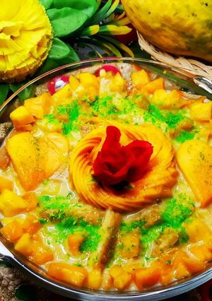 A picture of Mango Bread pudding.