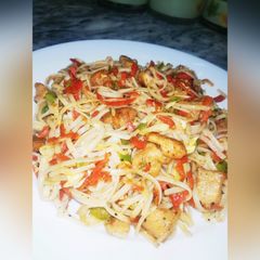 A picture of Egg noodles.