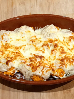 Una foto de Huevos rellenos gratinados con bechamel