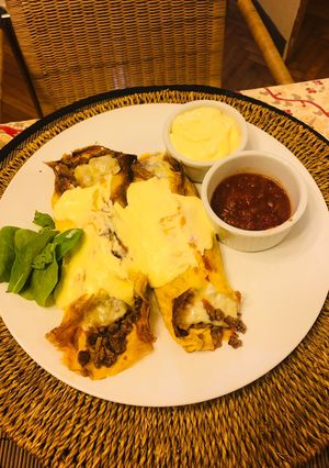 Una foto de Burritos (mi versión jajajja) de carne molida APTO KETO 🤗🤗🤗😋😋😋