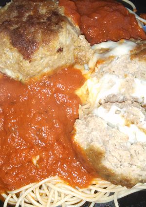 A picture of Mozzarella stuffed turkey meatballs.