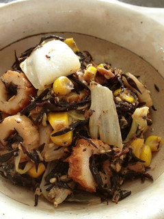 A picture of For Bentos: Stir-fried Hijiki Seaweed, Tuna and Chinese Cabbage with Oyster Sauce and Mayonnaise.
