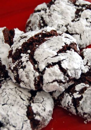 A picture of Chocolate Crinkles.