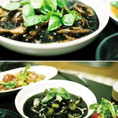 A picture of Easy Squid Ink Stew.