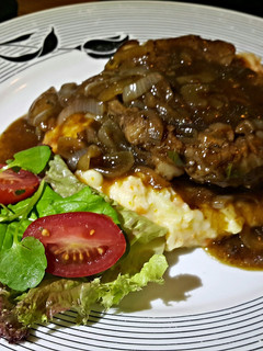 A picture of Saucy Lamb Chops.