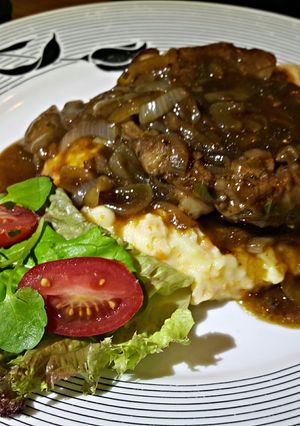 A picture of Saucy Lamb Chops.