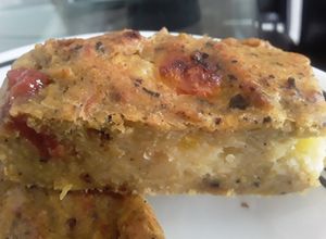 Una foto de Torta de plátano maduro con bocadillo de guayaba y queso #2🍌🍌 🥧🍮🍯🥧🍌🍌