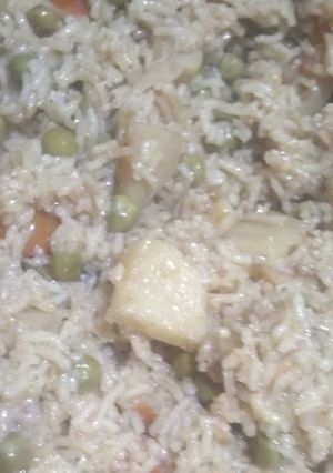 A picture of Matar Aloo Tahari.