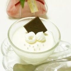 A picture of Easy and Smooth 2 Ingredient White Chocolate Mousse.
