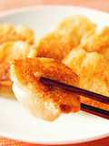 Easy Pan-Fried Frozen Dumplings (Yaki Gyoza)