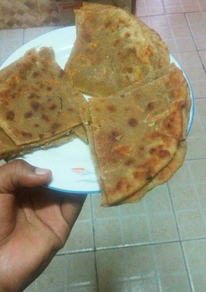 A picture of Carrot zucchini chapqatti.