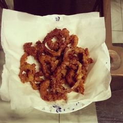 A picture of Easy Onion Rings!.