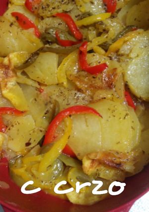 Foto principal de Patatas a los 3 pimientos, en el microondas