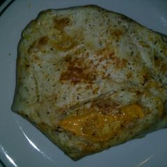 A picture of Crunchy chicken taco wrap.