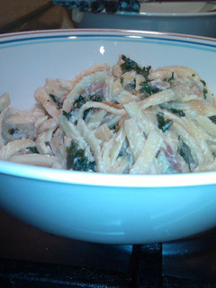 A picture of Bacon & kale Alfredo.