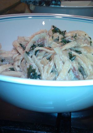 A picture of Bacon & kale Alfredo.