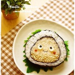 A picture of Mr. Chestnut Seaweed Maki for Character Bentos.