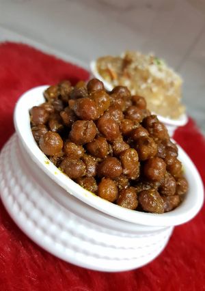 A picture of Sukhe Kale chane.