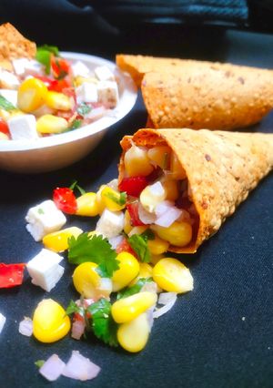 A picture of Papad Paneer Corn Chat.