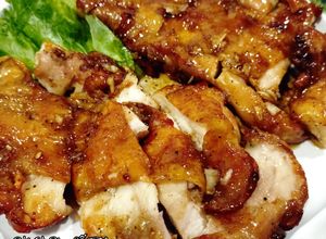 Hình của món Đùi Gà Rim Tiêu với NCKD - Chicken w Black pepper Sauce.