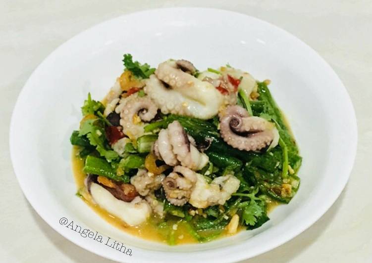 Seafood salad #thai salad