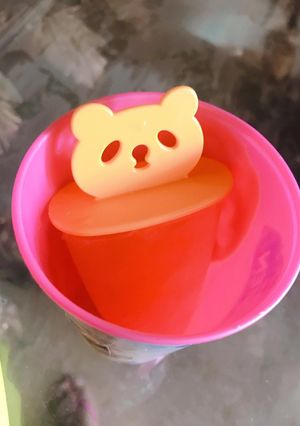 A picture of Popsicle.