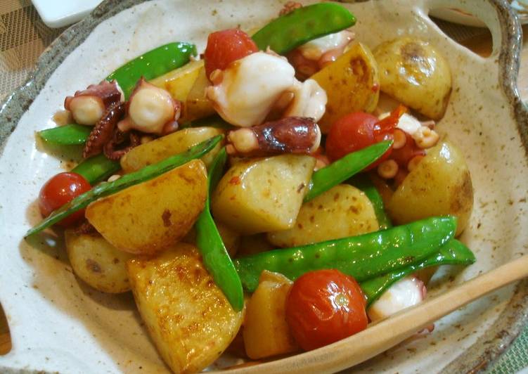 Easiest Way to Prepare Any-night-of-the-week Sautéed Potatoes and Octoupus