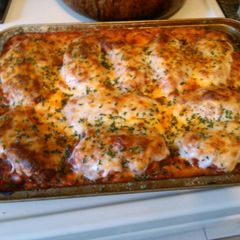 A picture of Chicken Parmesan.