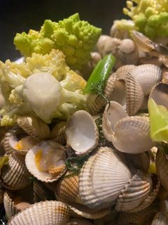 Une photo de Coques au chou Romanesco