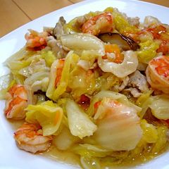 Chop Suey with Shrimp and Chinese Cabbage A picture of Chop Suey with Shrimp and Chinese Cabbage.