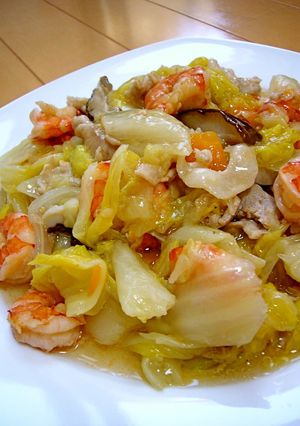 A picture of Chop Suey with Shrimp and Chinese Cabbage.