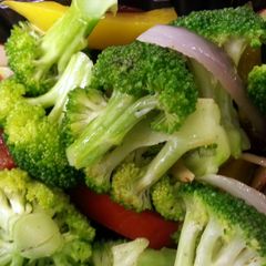 A picture of Broccoli with Peppers & Garlic.