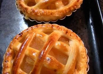 Easy Fast Cooking Apple Pie with Cream Cheese Custard Practical Delicious