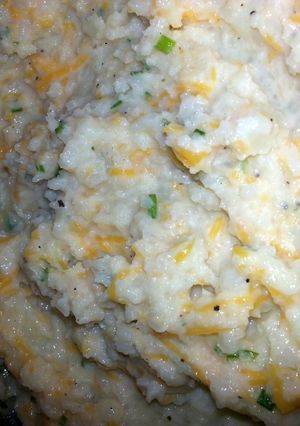 A picture of Roasted Garlic Mashed Cauliflower.