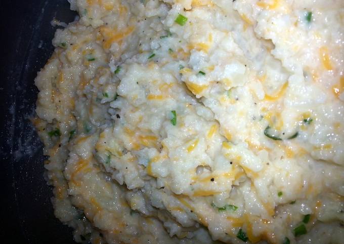 Roasted Garlic Mashed Cauliflower