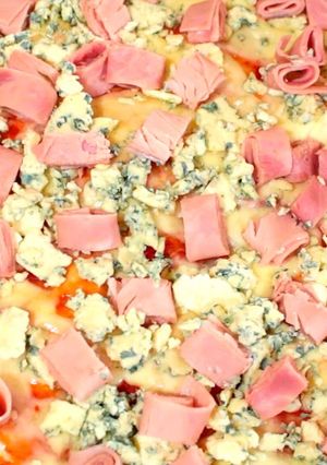 Una foto de Pizza fácil y crocante