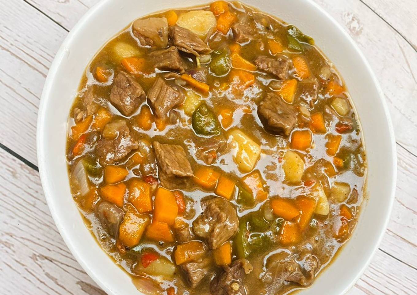 Beef potatoes soup