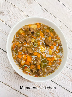 A picture of Beef potatoes soup.