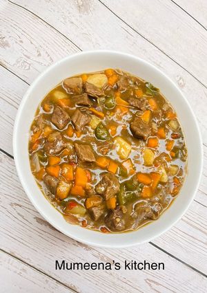 A picture of Beef potatoes soup.
