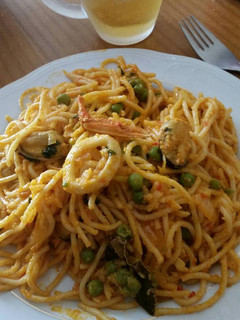 Una foto de Espaguetis con mariscos