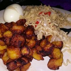 A picture of Noodles & Dodo.