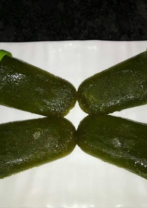 A picture of Kacche aam ki popsicle.